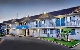 Palmdale Motel 6
